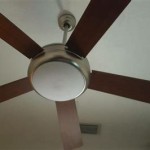 How Do I Change The Light Bulb In My Hunter Ceiling Fan